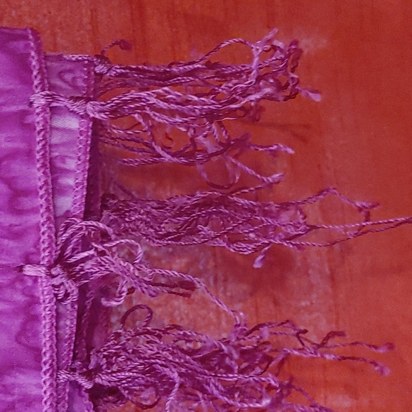 Island Style Scarf - Picture 3 of 5